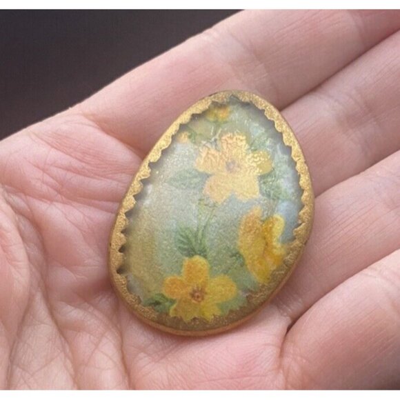 Antique Eyeglass Art  Brooch Hand Painted Lens Yellow Flowers Glass Gold Tone - Picture 2 of 8